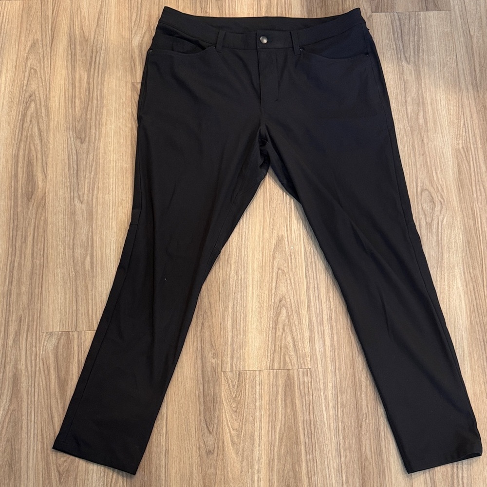 Lululemon Athletica Men's Classic Black Dress Pants